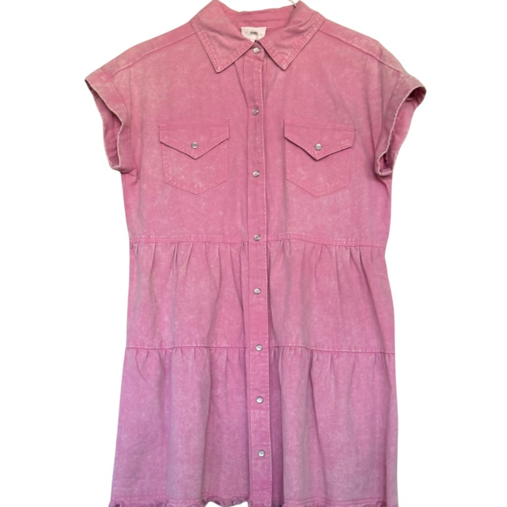 👗 Button-Down Tiered Denim Dress – Washed Pink